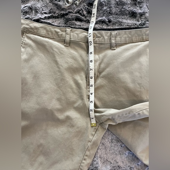 Set of 2 Men’s Blue Crown Classic Chino Khaki shorts, size 38 GUC Uniform Work - Picture 5 of 8